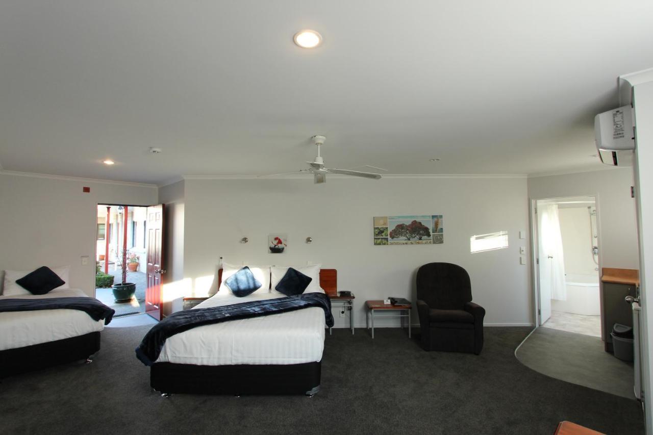 Bk'S Magnolia Motor Lodge Whanganui Exteriör bild