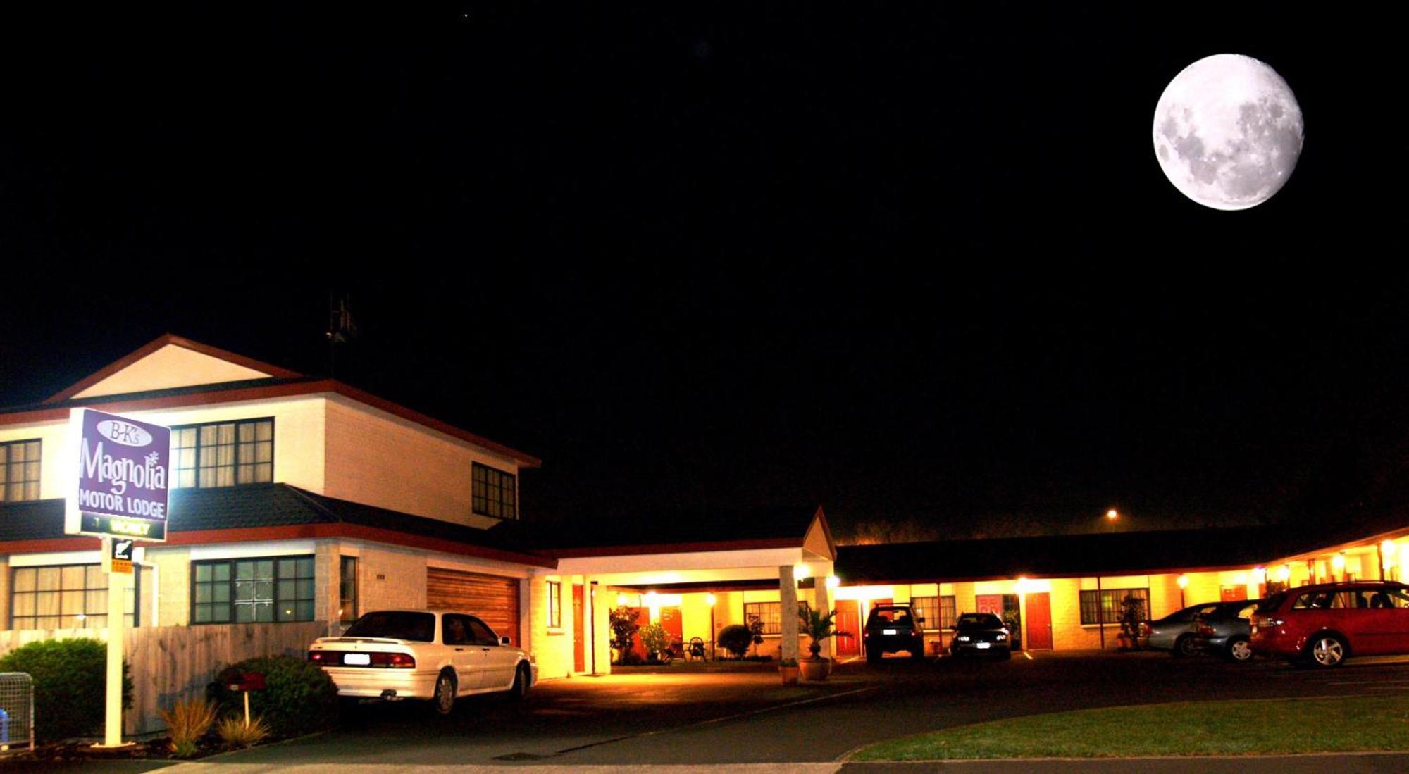 Bk'S Magnolia Motor Lodge Whanganui Exteriör bild