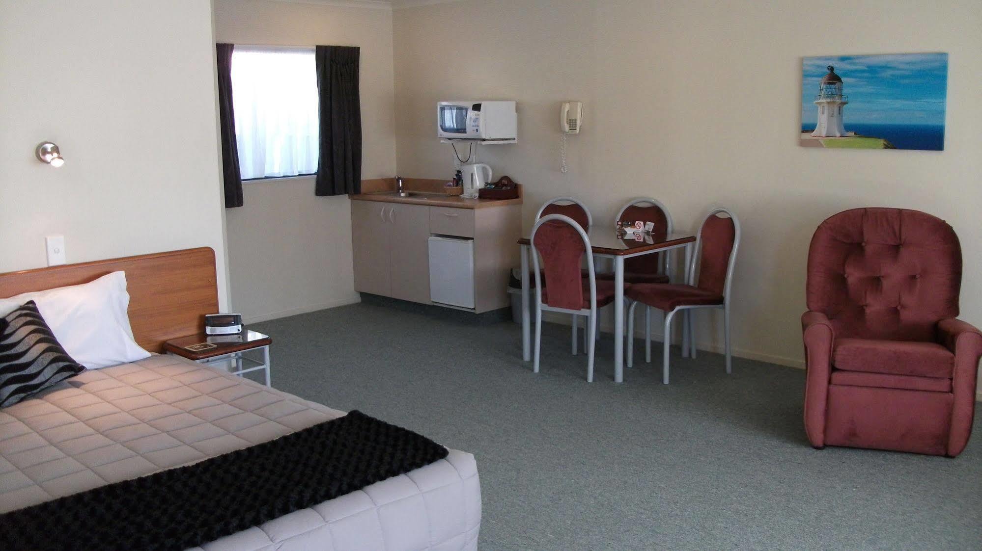 Bk'S Magnolia Motor Lodge Whanganui Exteriör bild